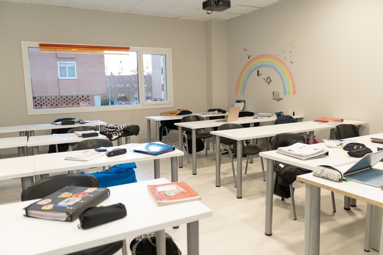 Espacio del centro preparado para el estudio de Bachillerato y EVAU